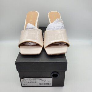 White Fox Yara Mules 7 M | NWT